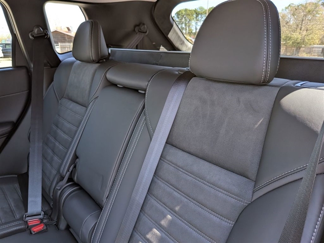 2026 Mitsubishi Outlander SE:MI130320
