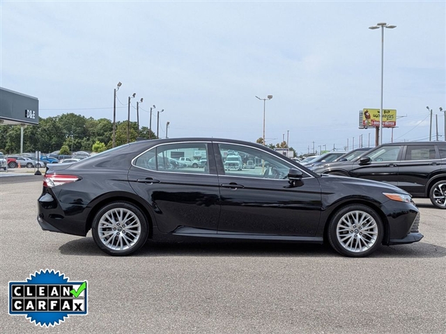 Used 2020 Toyota Camry XLE with VIN 4T1F11AK4LU878312 for sale in Wilmington, NC