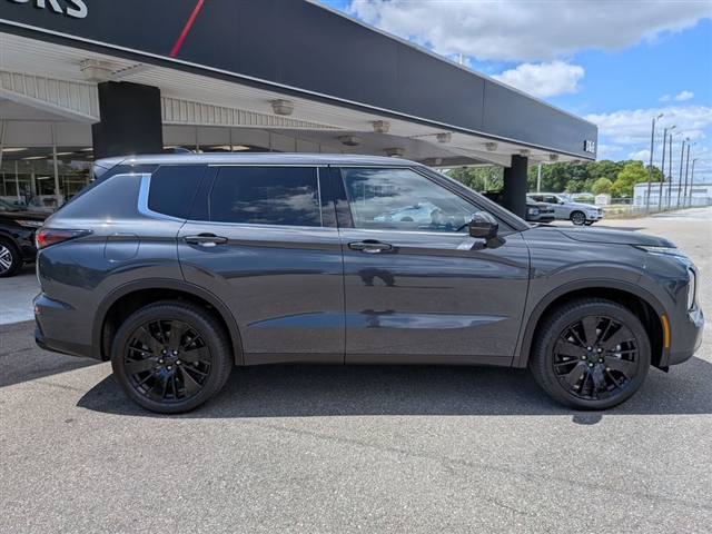 2026 Mitsubishi Outlander SE:MI30430