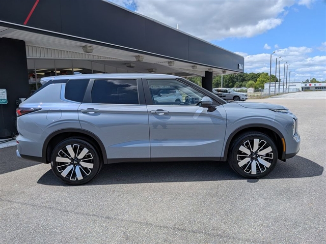 2026 Mitsubishi Outlander SE:MI30410