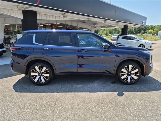 2026 Mitsubishi Outlander SE:MI30520