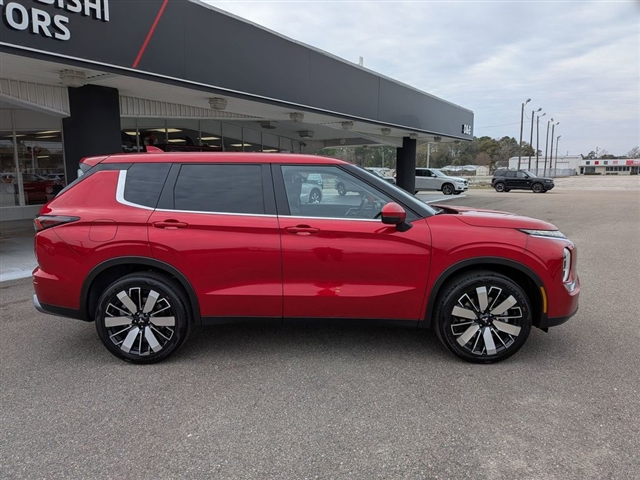 2026 Mitsubishi Outlander SE:MI30230