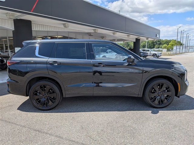 2026 Mitsubishi Outlander SE:MI30420
