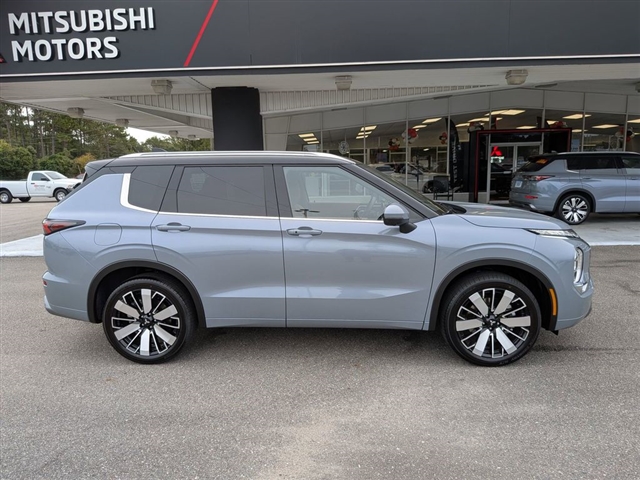 2025 Mitsubishi Outlander SEL:MM39950
