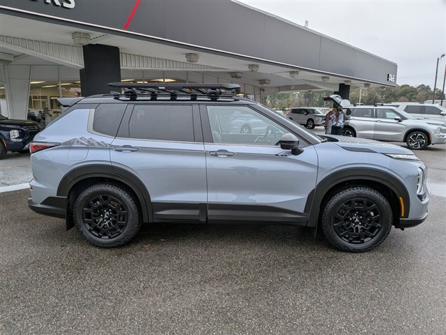 2026 Mitsubishi Outlander SE:MI130110