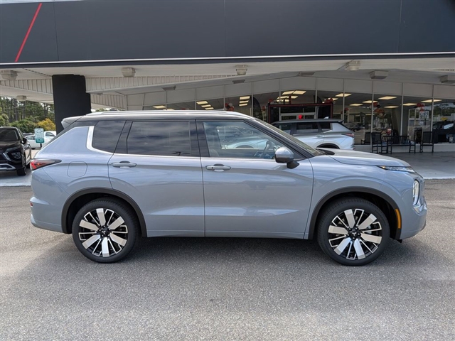 2025 Mitsubishi Outlander SEL:MM39760