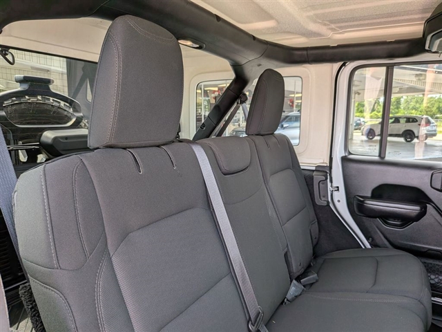 2018 Jeep Wrangler Unlimited Sport:02133U