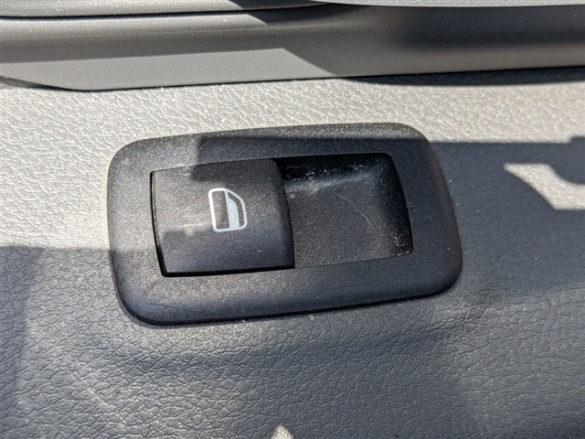 2018 RAM 1500 SLT:02170UU