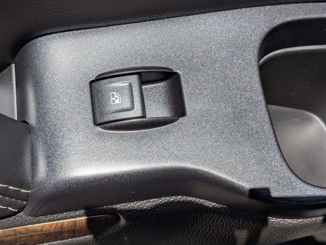 2017 Chevrolet Tahoe LT:02210UU