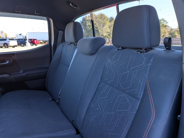 2018 Toyota Tacoma TRD Off-Road:02030UU