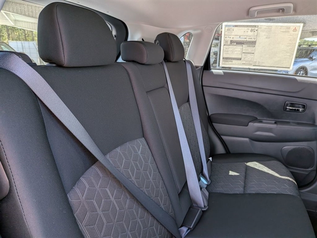 2026 Mitsubishi Outlander Sport SE:MI330350