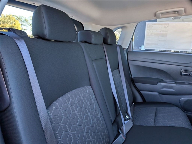 2026 Mitsubishi Outlander Sport SE:MI330040