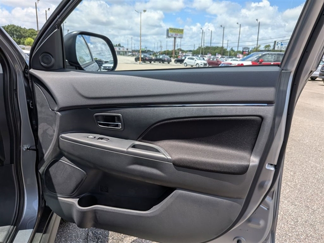 2025 Mitsubishi Outlander Sport LE:MM339540