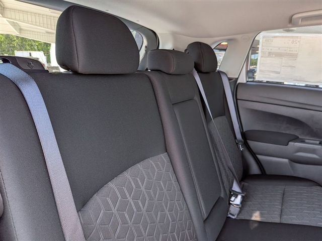 2026 Mitsubishi Outlander Sport SE:MI330480