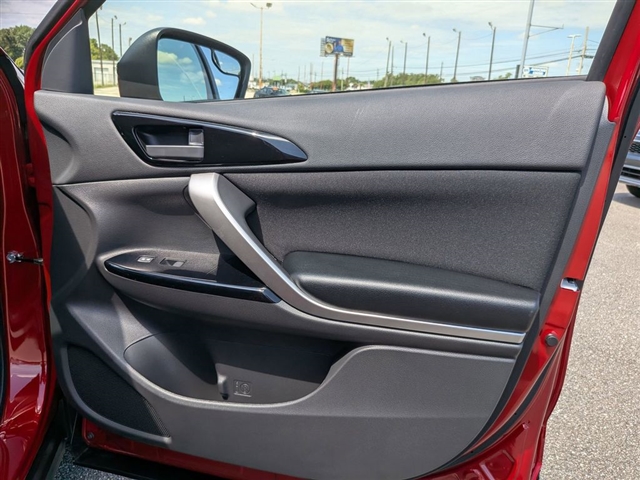 2025 Mitsubishi Eclipse Cross LE:M241570