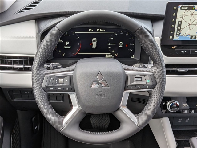 2025 Mitsubishi Outlander SE:MM39840