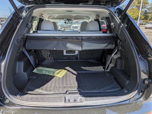 2026 Mitsubishi Outlander SE:MI30300