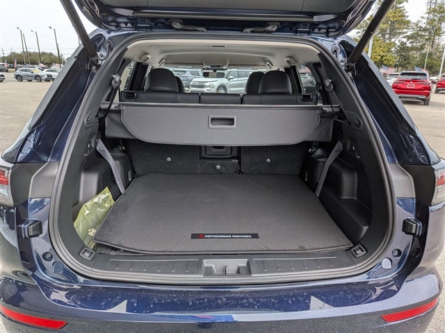 2026 Mitsubishi Outlander SE:MI30250