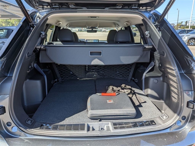 2025 Mitsubishi Outlander SE:MM139910