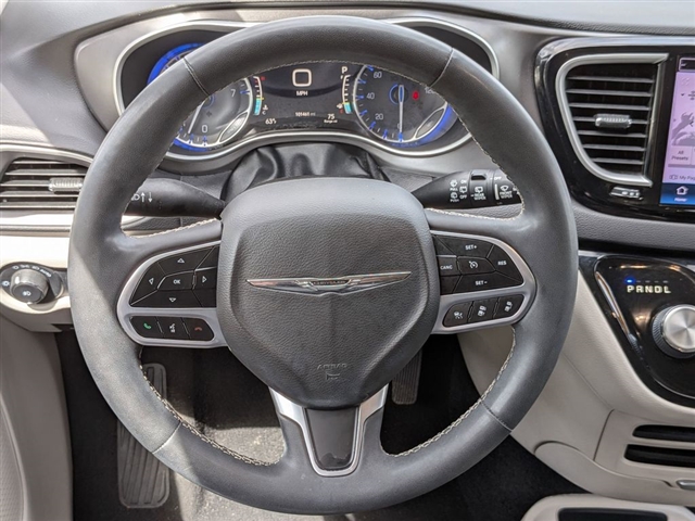 2022 Chrysler Pacifica Touring L:02150UU