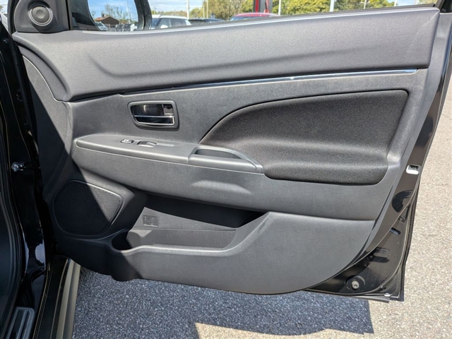 2026 Mitsubishi Outlander Sport SE:MI330350
