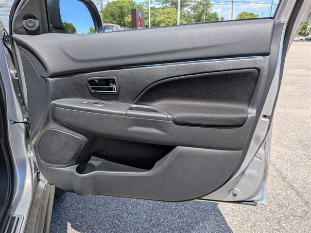 2026 Mitsubishi Outlander Sport SE:MI330400