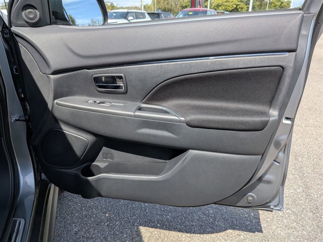 2026 Mitsubishi Outlander Sport SE:MI330380