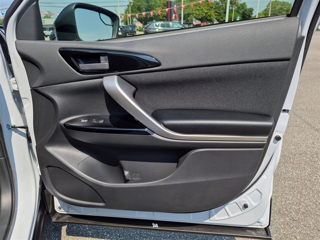 2026 Mitsubishi Eclipse Cross LE:M241590