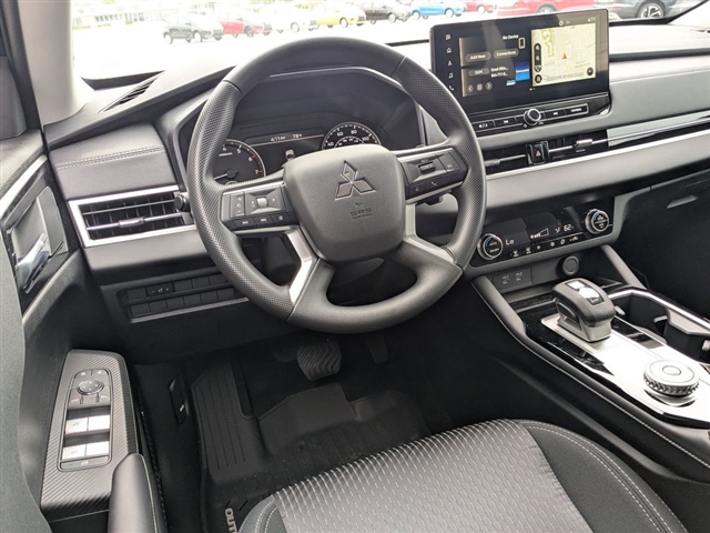 2025 Mitsubishi Outlander ES:MM39460