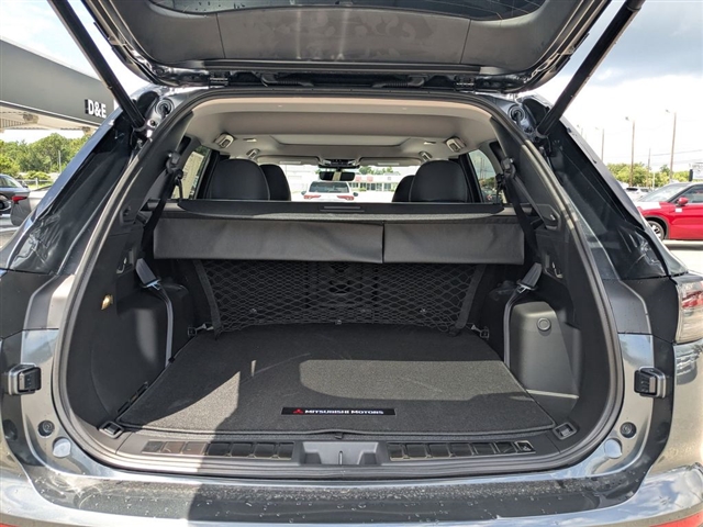 2025 Mitsubishi Outlander SE:MM39590