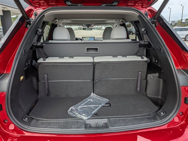 2025 Mitsubishi Outlander SE:MM39840