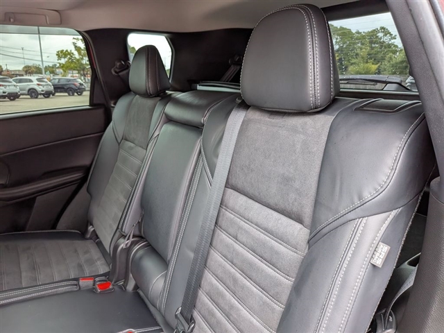 2024 Mitsubishi Outlander SE:30283N