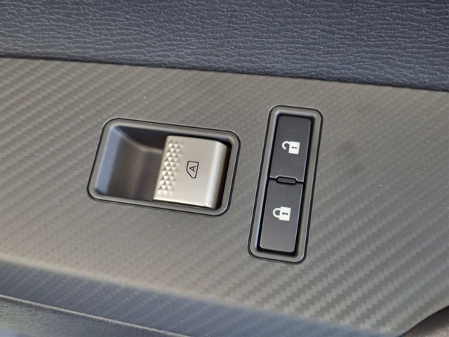 2026 Mitsubishi Outlander SE:MI30500