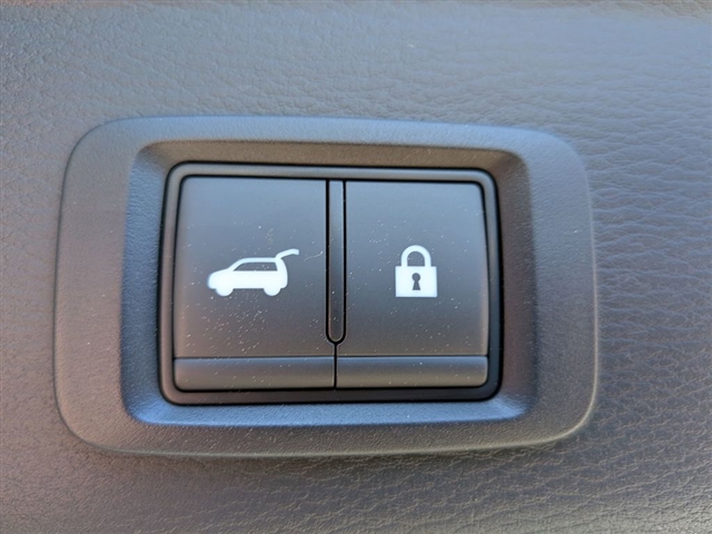 2026 Mitsubishi Outlander SE:MI30300
