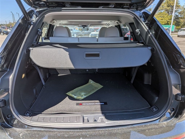 2026 Mitsubishi Outlander SE:MI30290