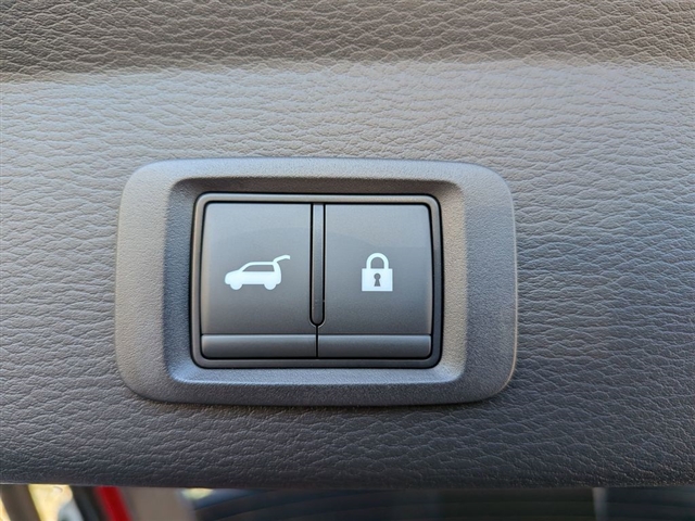 2025 Mitsubishi Outlander SE:MI30000