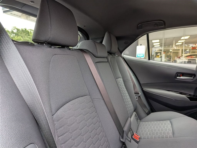 2022 Toyota Corolla Hatchback SE:01820UU