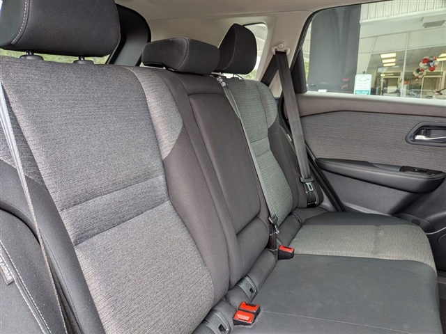 2021 Nissan Rogue SV:39502N