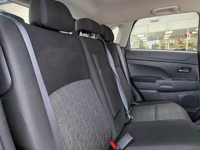 2023 Mitsubishi Outlander Sport LE:39792N