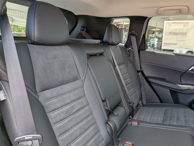 2026 Mitsubishi Outlander SE:MI30410