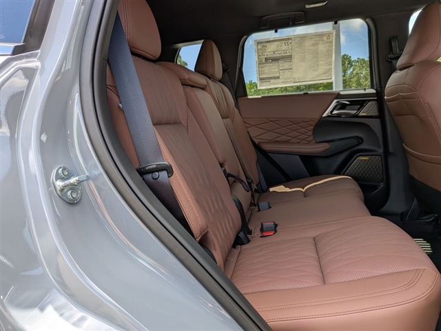 2025 Mitsubishi Outlander SEL:MM39610