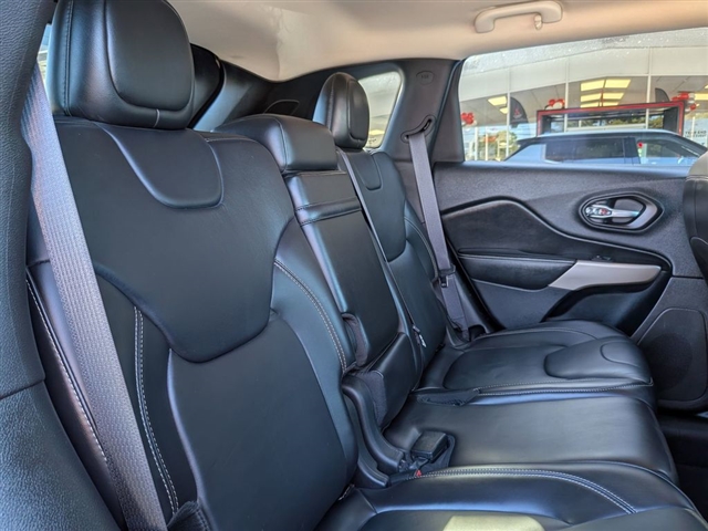 2017 Jeep Cherokee Limited:01780UU