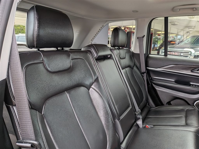 2022 Jeep Grand Cherokee Limited:02460UU