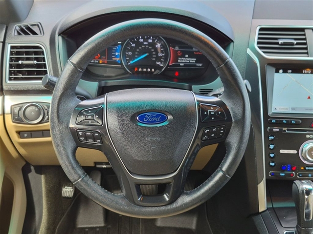 2017 Ford Explorer Limited:02560UU