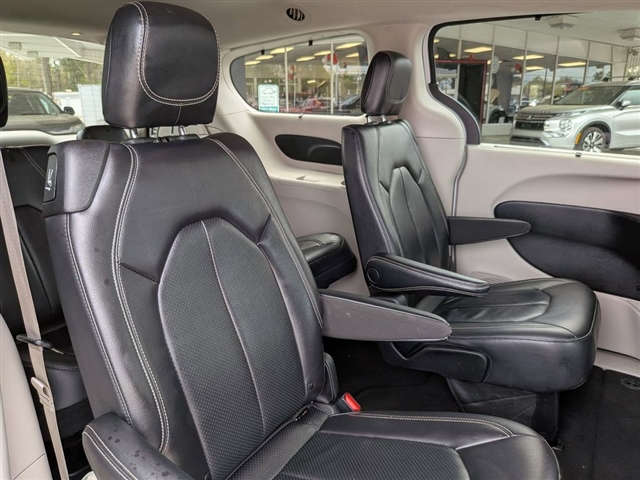 2022 Chrysler Pacifica Touring L:02150UU