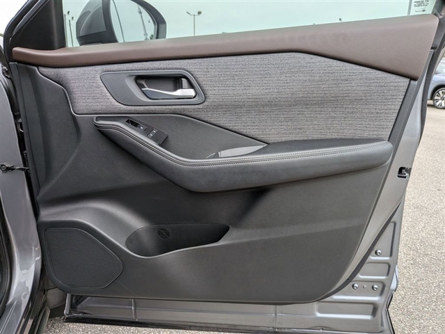 2021 Nissan Rogue SV:39502N