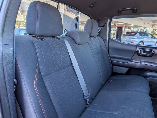 2018 Toyota Tacoma TRD Off-Road:02030UU