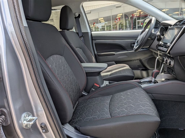 2025 Mitsubishi Outlander Sport LE:MM339540