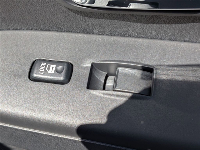 2026 Mitsubishi Outlander Sport SE:MI330340