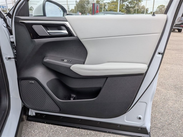 2026 Mitsubishi Outlander SE:MI30270